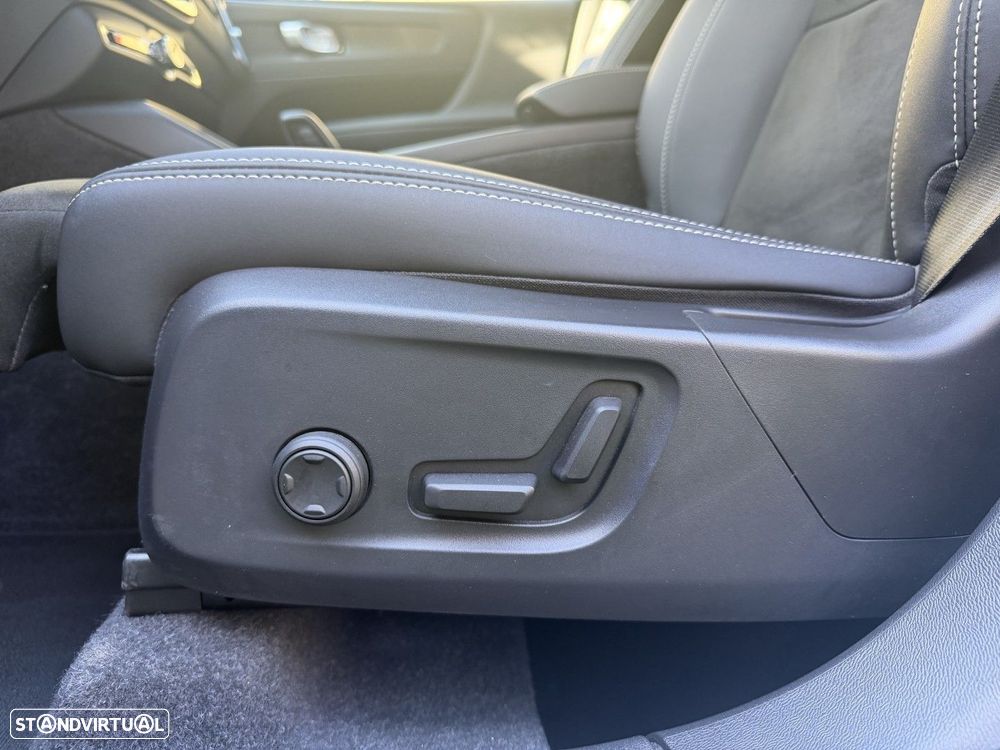 Volvo XC 40 1.5 T4 PHEV Inscription Expression - 26