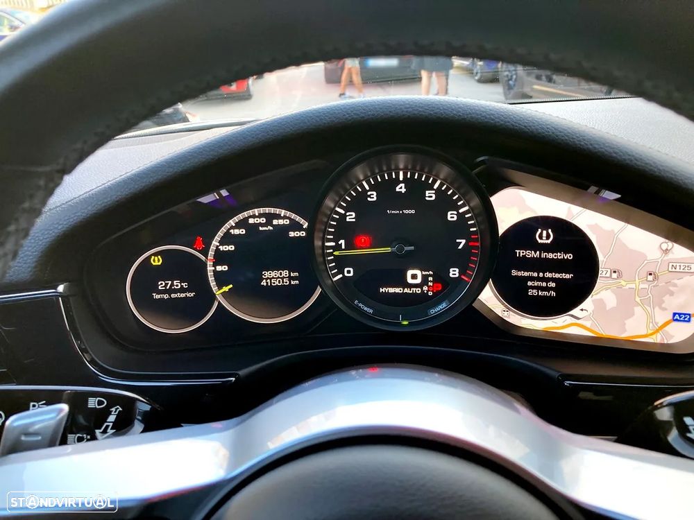 Porsche Panamera 4 E-Hybrid - 14