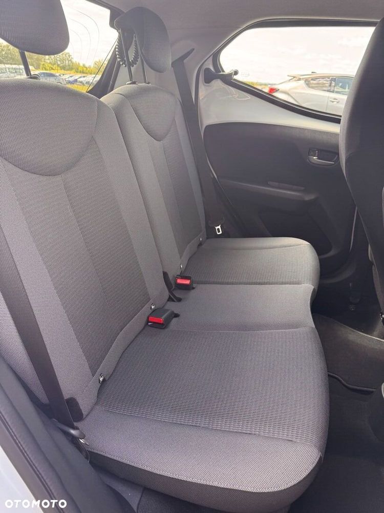 Toyota Aygo - 12