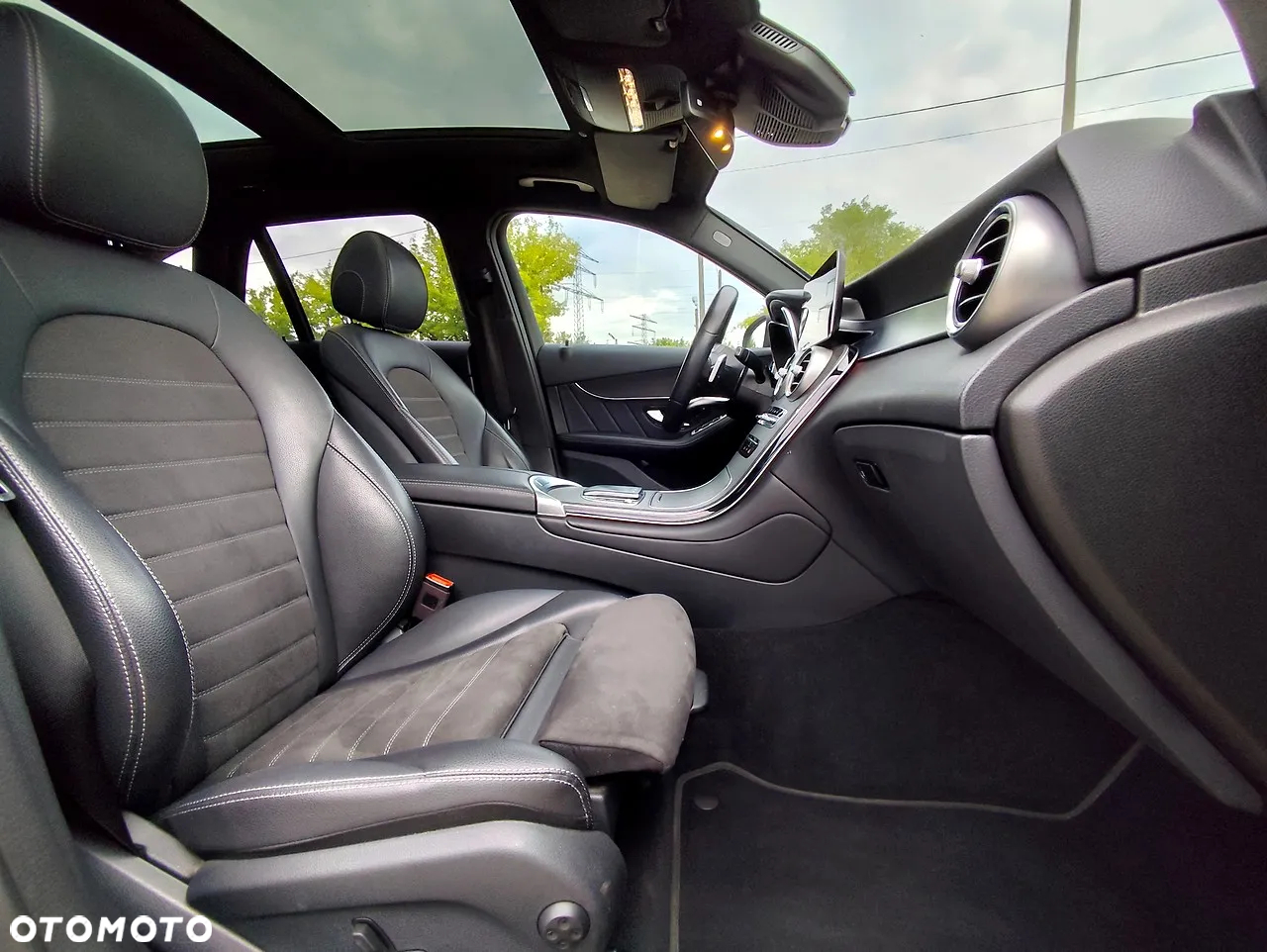 Mercedes-Benz GLC 220 d 4Matic 9G-TRONIC AMG Line Plus - 10