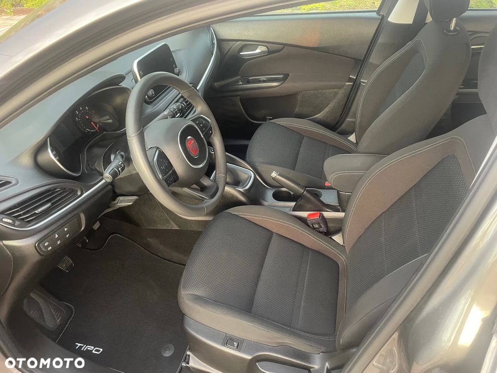 Fiat Tipo Kombi 1.4 T-Jet Lounge - 17