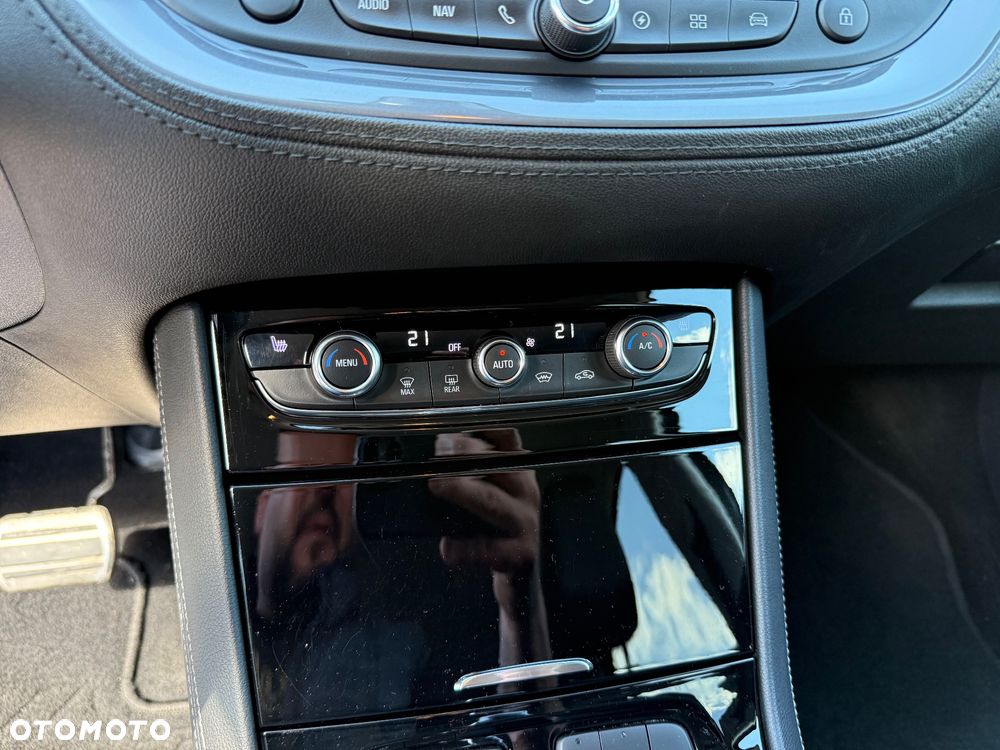 Opel Grandland X Plug-in-Hybrid4 1.6 DI Start/Stop Ultimate - 20