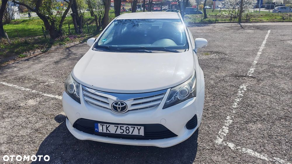 Toyota Avensis 2.0 D-4D Active - 12