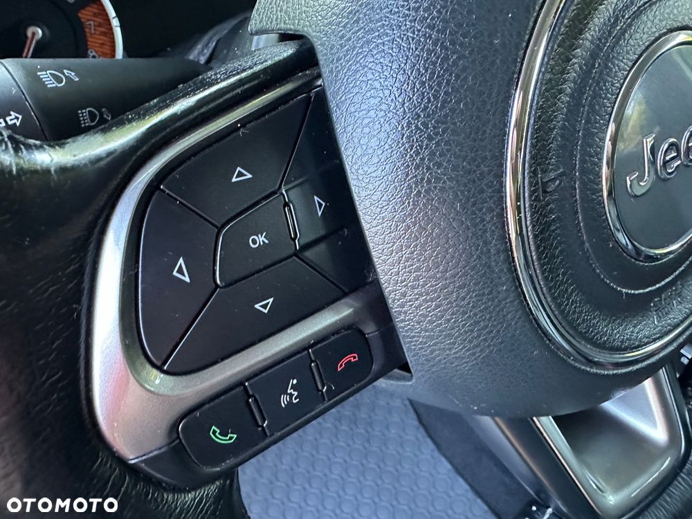 Jeep Renegade 1.3 GSE T4 Turbo Limited 4x4 S&S - 32