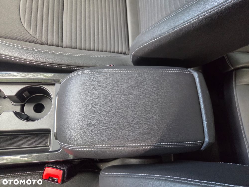 Ford Kuga 1.5 EcoBoost 2x4 Business Edition - 20