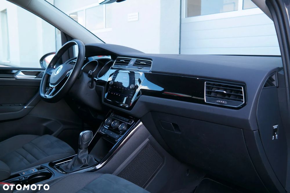 Volkswagen Touran 2.0 TDI BMT Highline DSG - 9