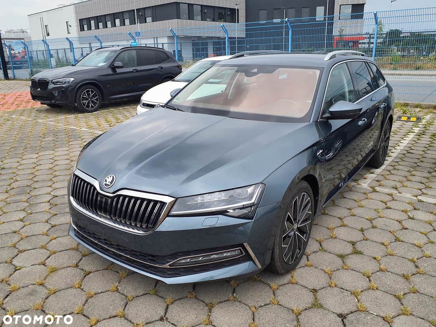 Skoda Superb 2.0 TDI L&K - 1