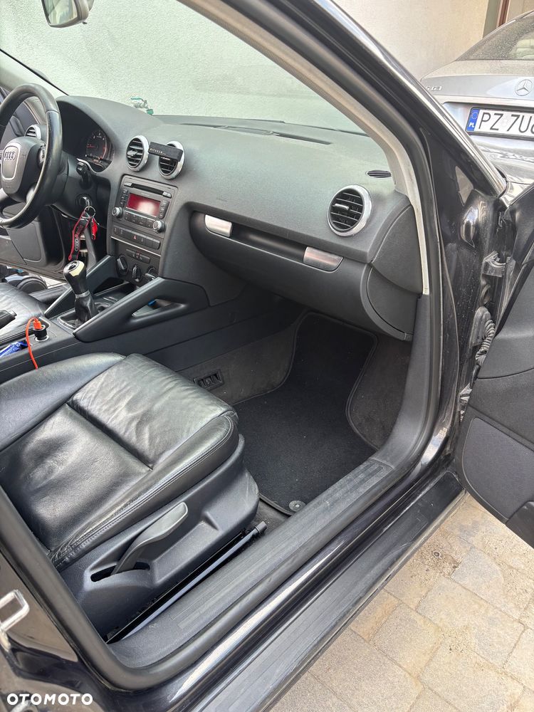 Audi A3 Sportback 1.6 TDI DPF Ambition - 4