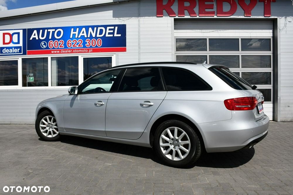 Audi A4 Avant 2.0 TDI - 10