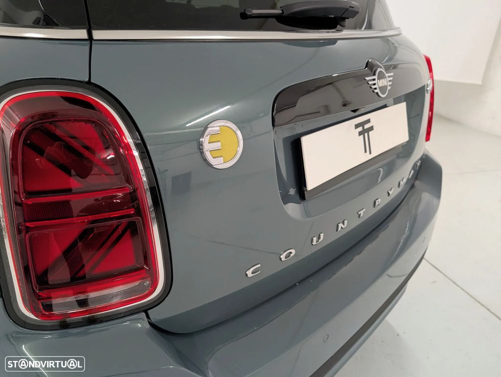 MINI Countryman Cooper SE ALL4 Classic Auto - 19