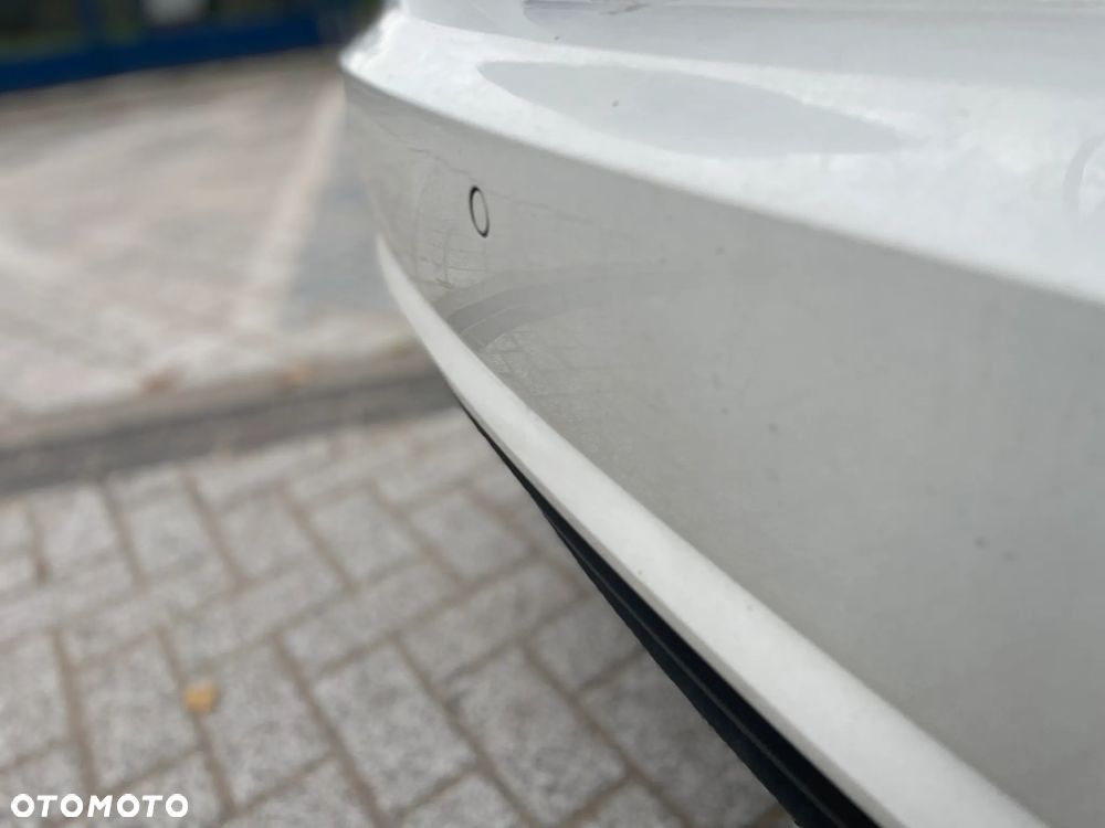 Audi A6 Avant 2.0 TDI Ultra S tronic - 20