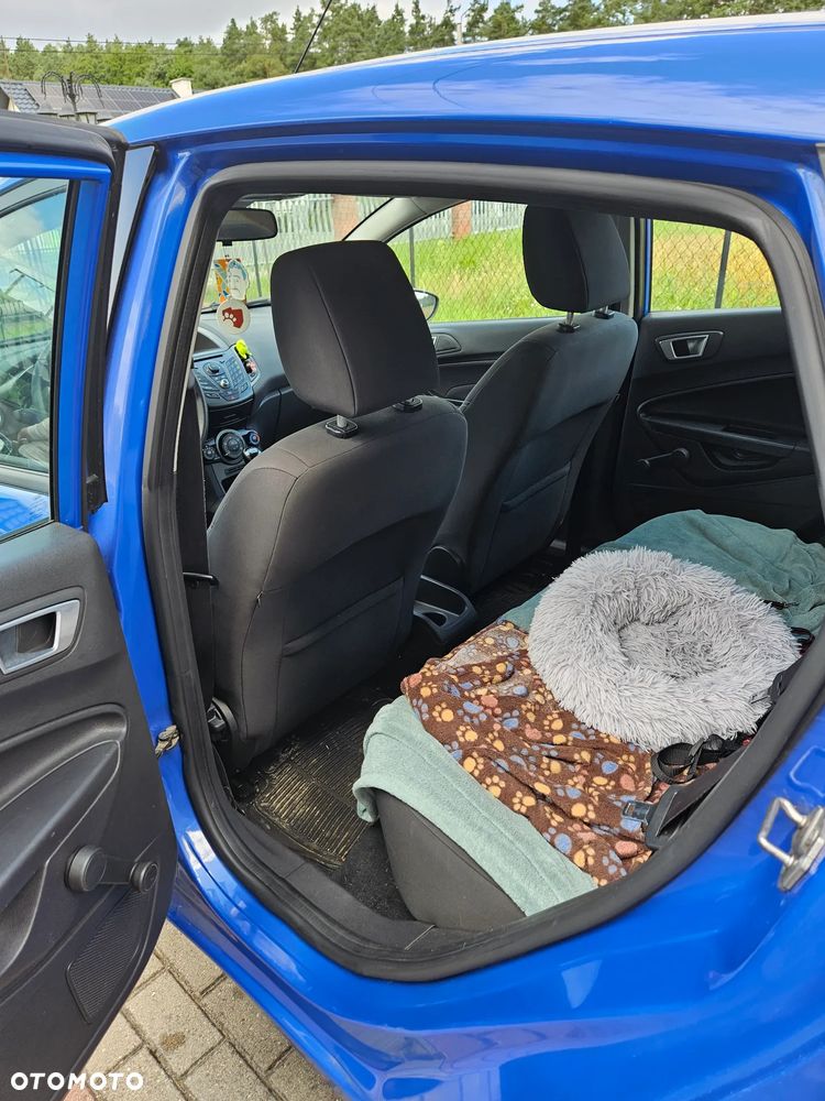 Ford Fiesta - 10