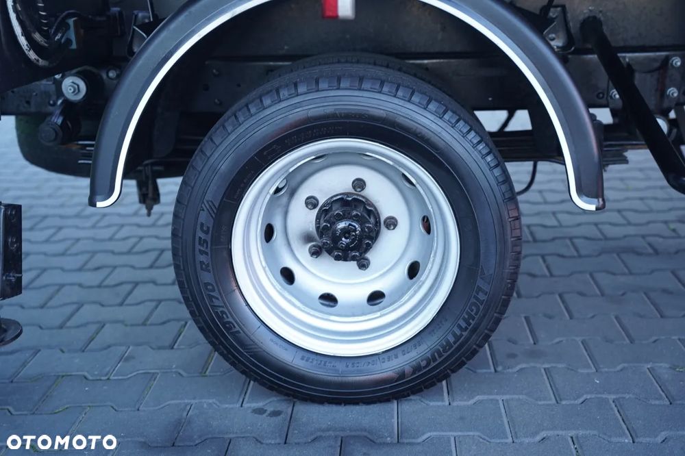 Nissan CABSTAR / ZWYŻKA 20 METRÓW / GSR E200TE4 /  BLIŹNIAK / UDŹWIG - 200 kg / 4 PODPORY / - 26