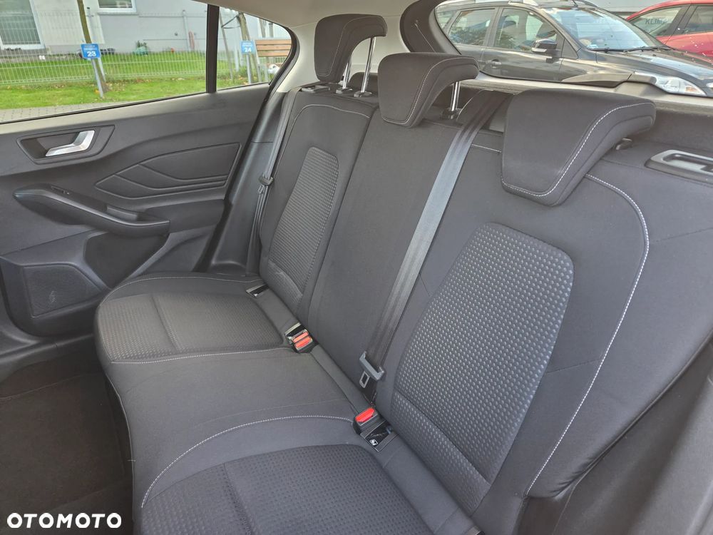 Ford Focus 1.0 EcoBoost Active Business - 13