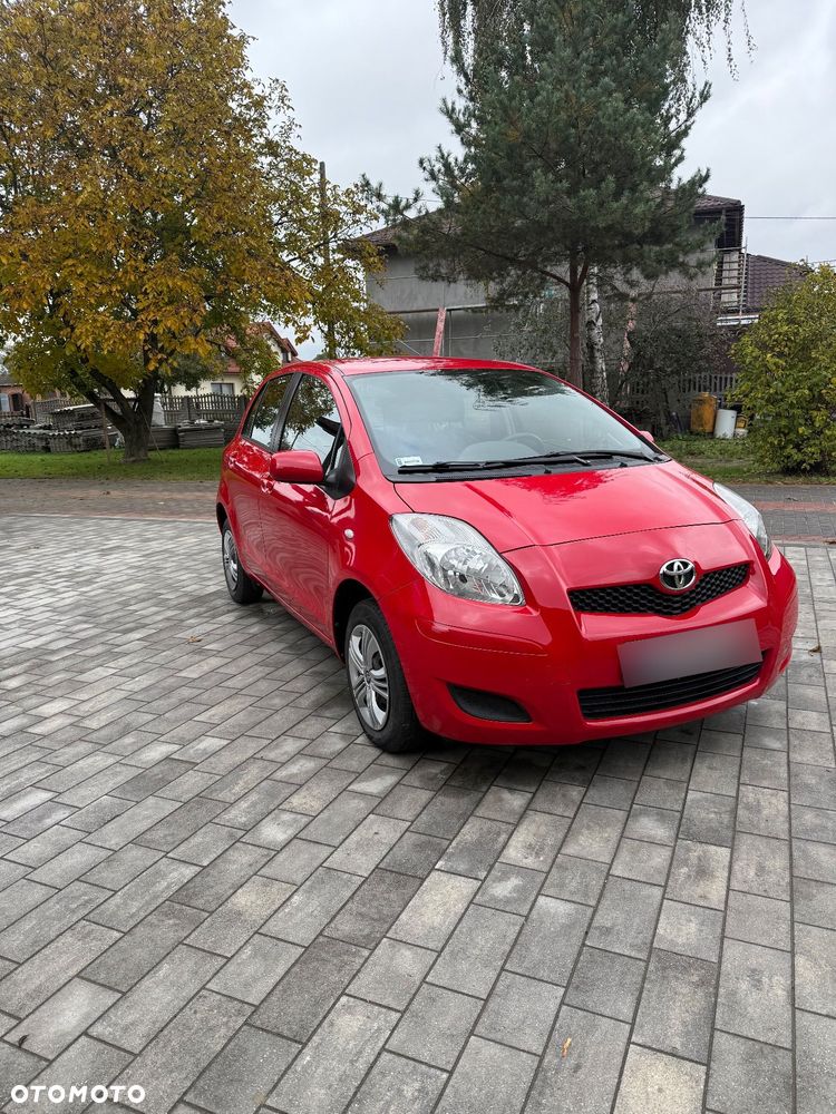 Toyota Yaris - 1