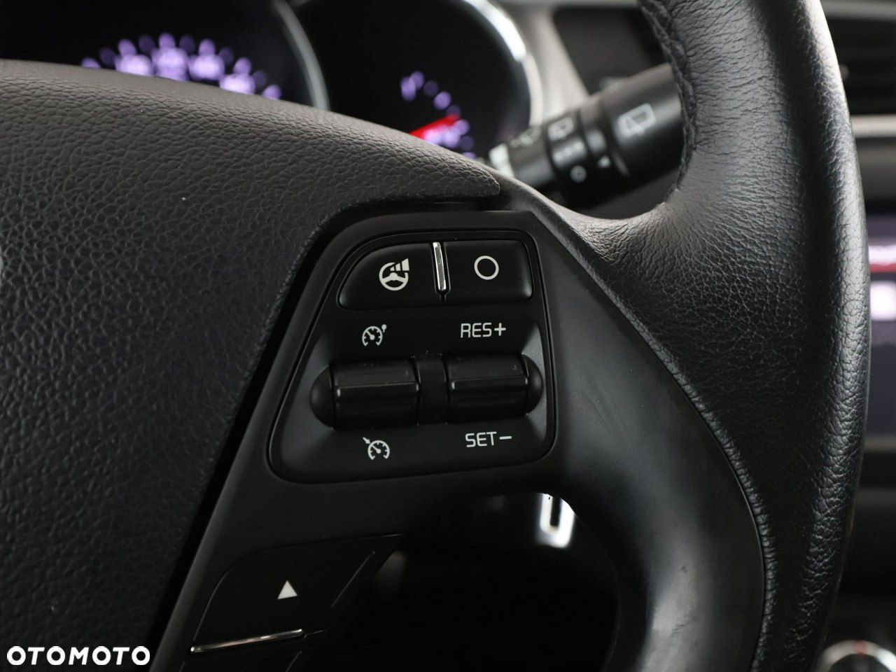 Kia Ceed 1.4 CVVT Dream Team Edition - 30