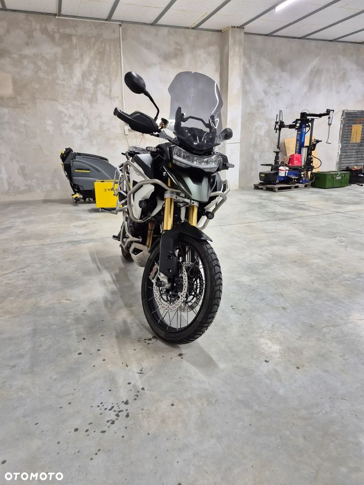 Triumph Tiger - 15