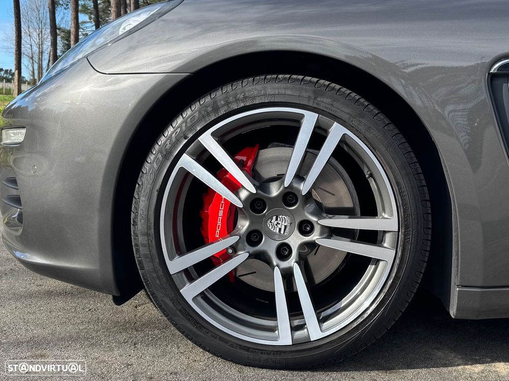 Porsche Panamera Platinum Edition - 6