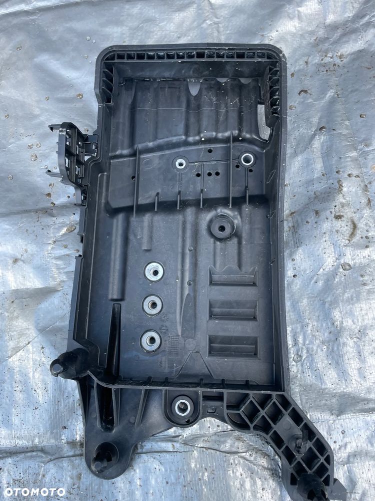 VW Tiguan II KODIAQ 22 ROK  podstawa akumulatora 5QF915331C - 1