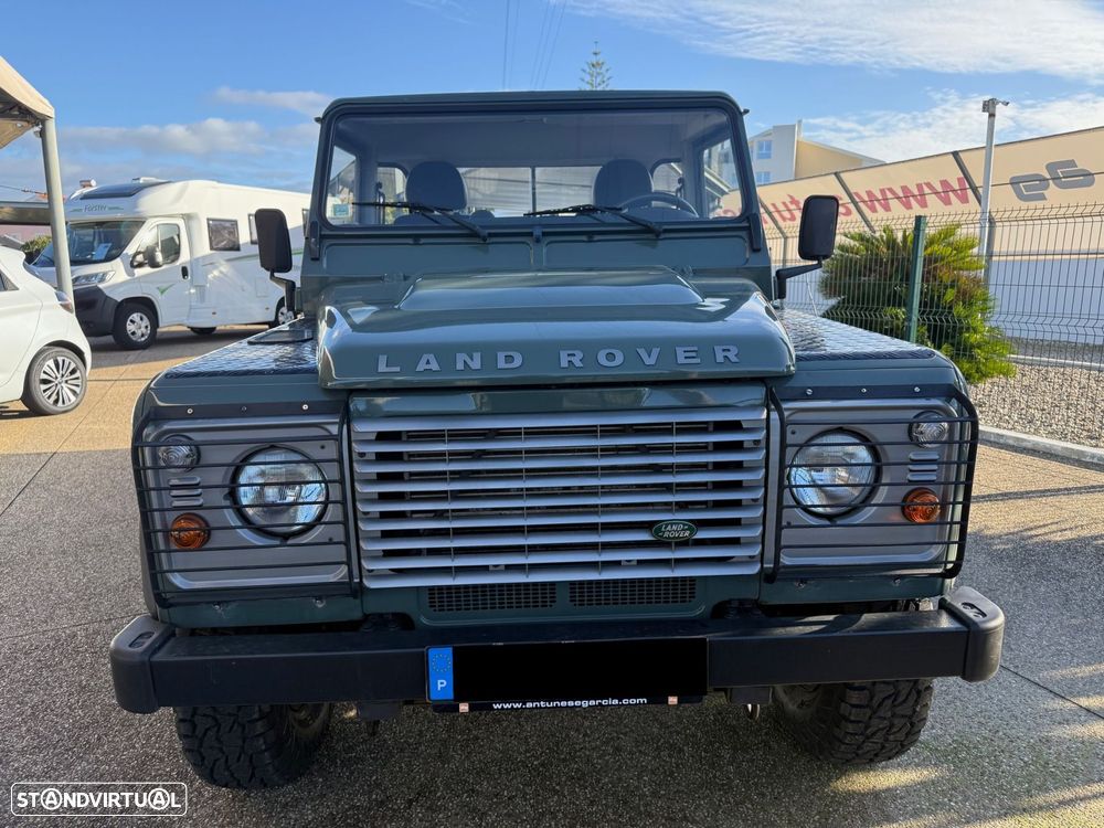 Land Rover Defender - 5