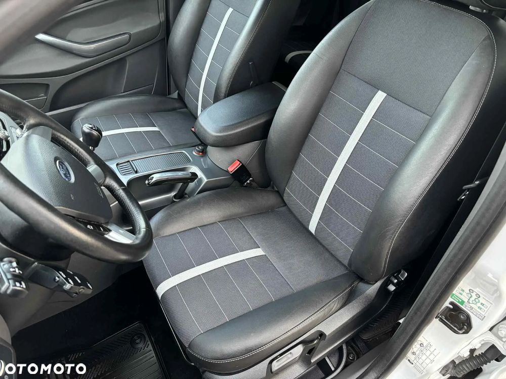 Ford Kuga 2.0 TDCi Trend - 19