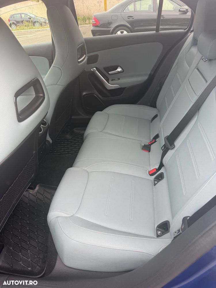 Mercedes-Benz A 200 - 9