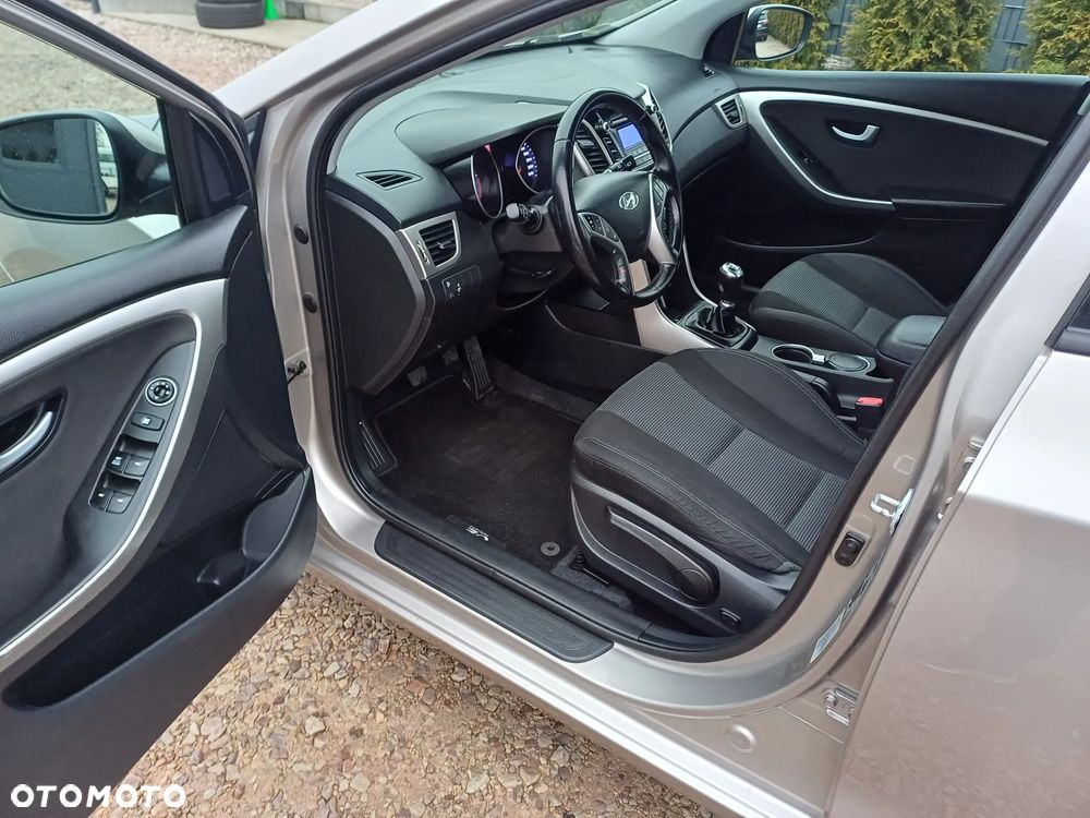 Hyundai i30 1.6 Style - 12