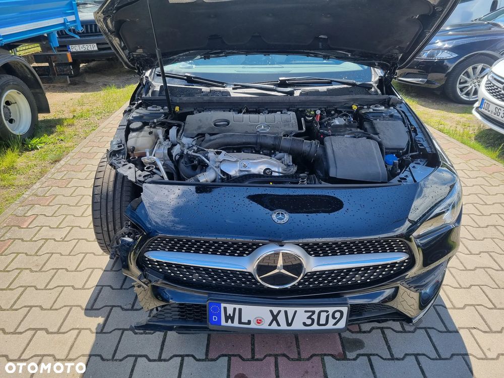 Mercedes-Benz CLA 220 4Matic 7G-DCT AMG Line - 13