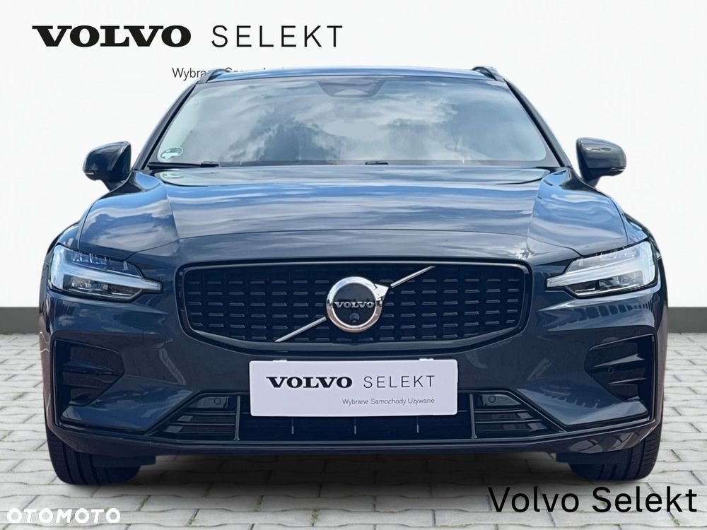 Volvo V60 B4 B Plus Dark - 3