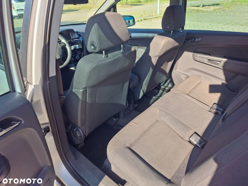 Opel Zafira 1.8 Cosmo EU5 - 12