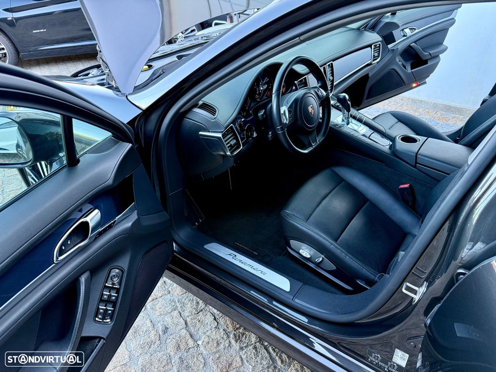 Porsche Panamera Platinum Edition - 33