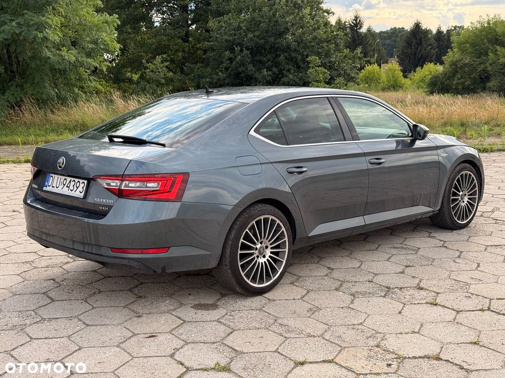Skoda Superb 2.0 TDI 4x4 L&K DSG - 16