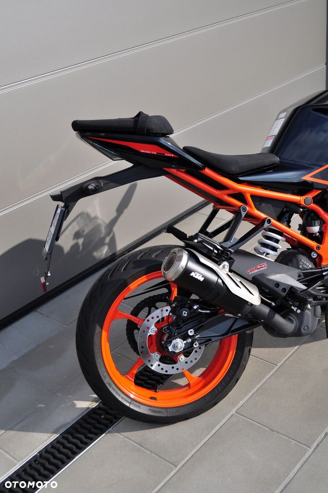 KTM RC 125 - 8
