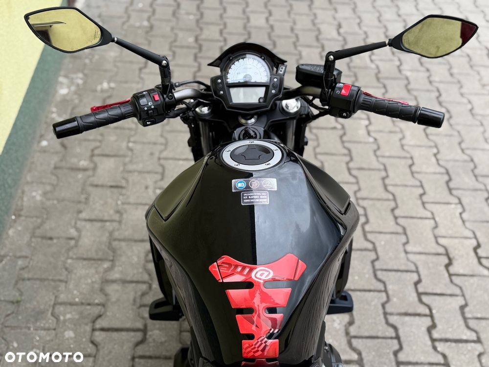 Kawasaki ER - 17