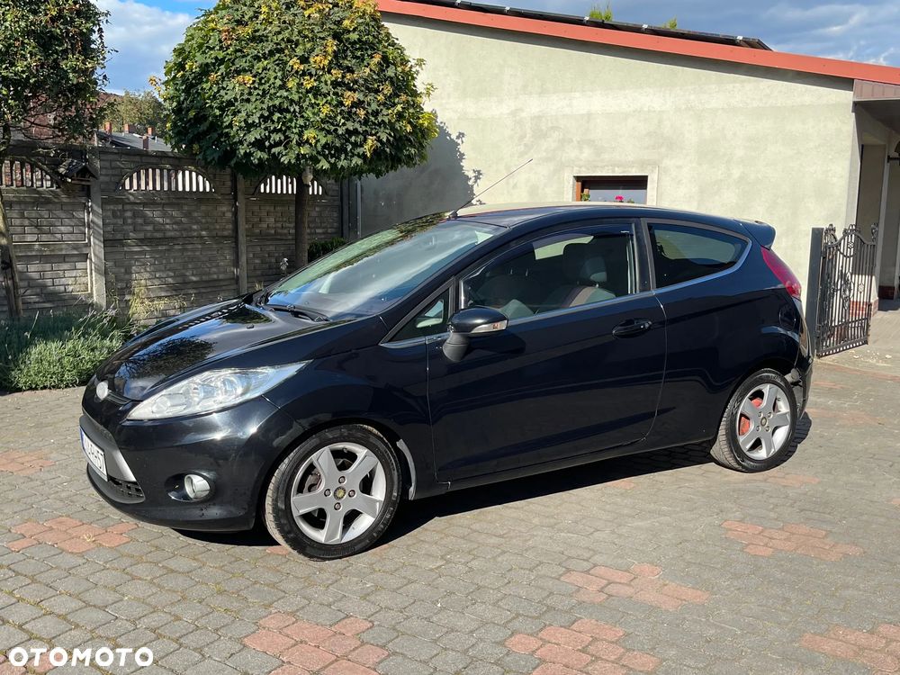 Ford Fiesta - 2