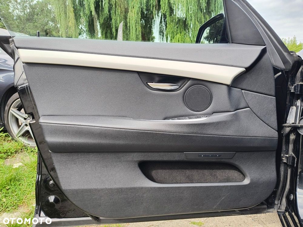 BMW 5GT - 18