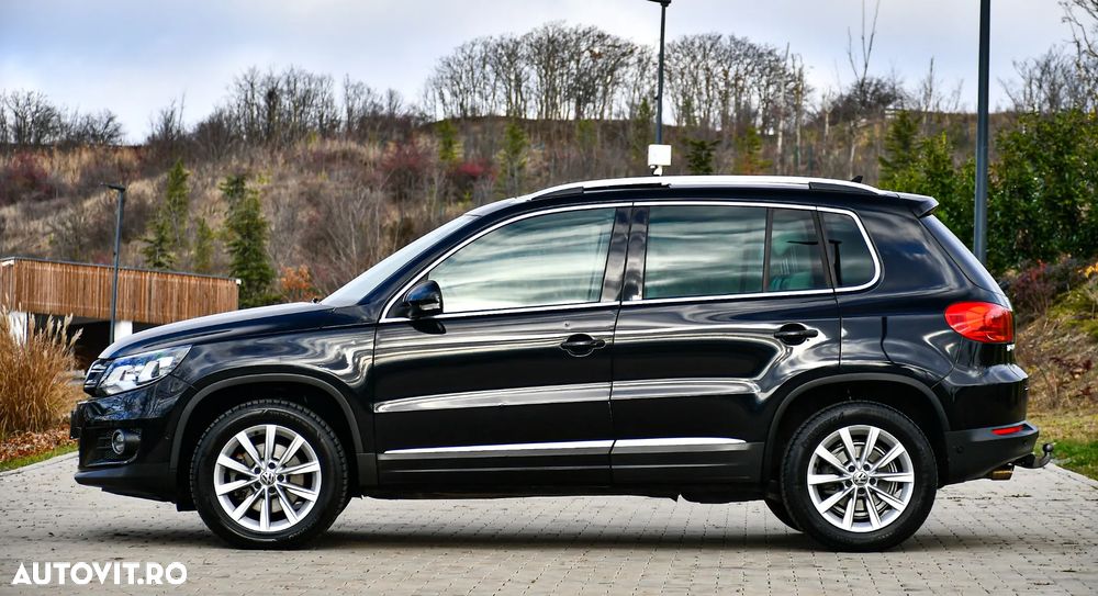 Volkswagen Tiguan 2.0 TDI DPF BlueMotion Technology Exclusive - 9