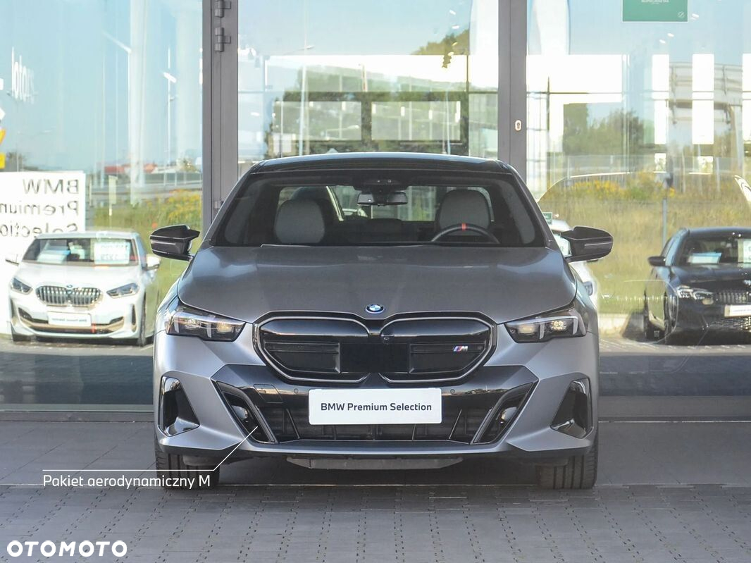 BMW i5 83.9kWh M60 xDrive - 2