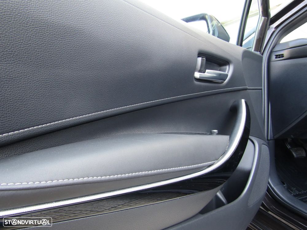 Toyota Corolla Touring Sports 1.8 Hybrid Comfort+P.Sport - 11