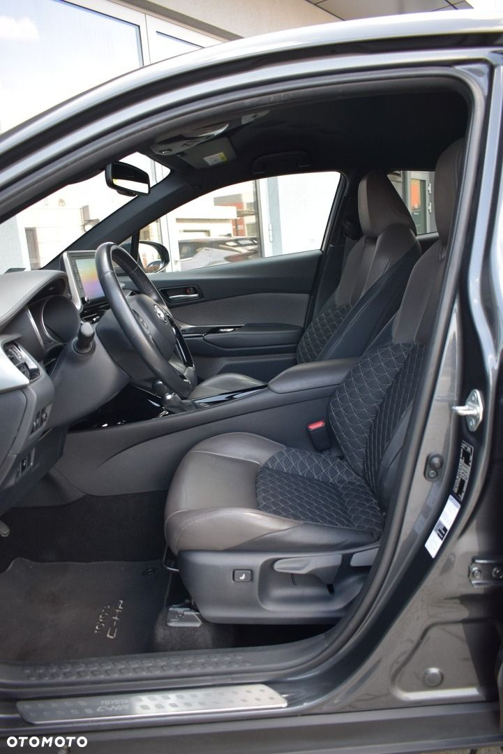 Toyota C-HR 2.0 Hybrid Executive - 14