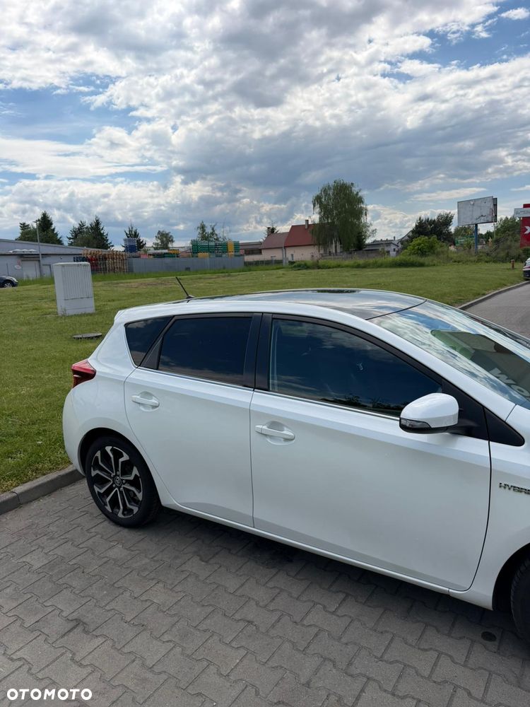 Toyota Auris 1.8 HSD Sol - 6