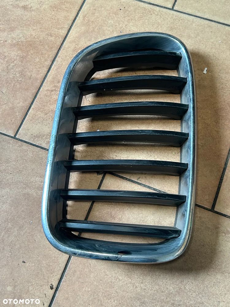 ATRAPA GRILL NERKA BMW F25 PRAWA 7210726 - 1