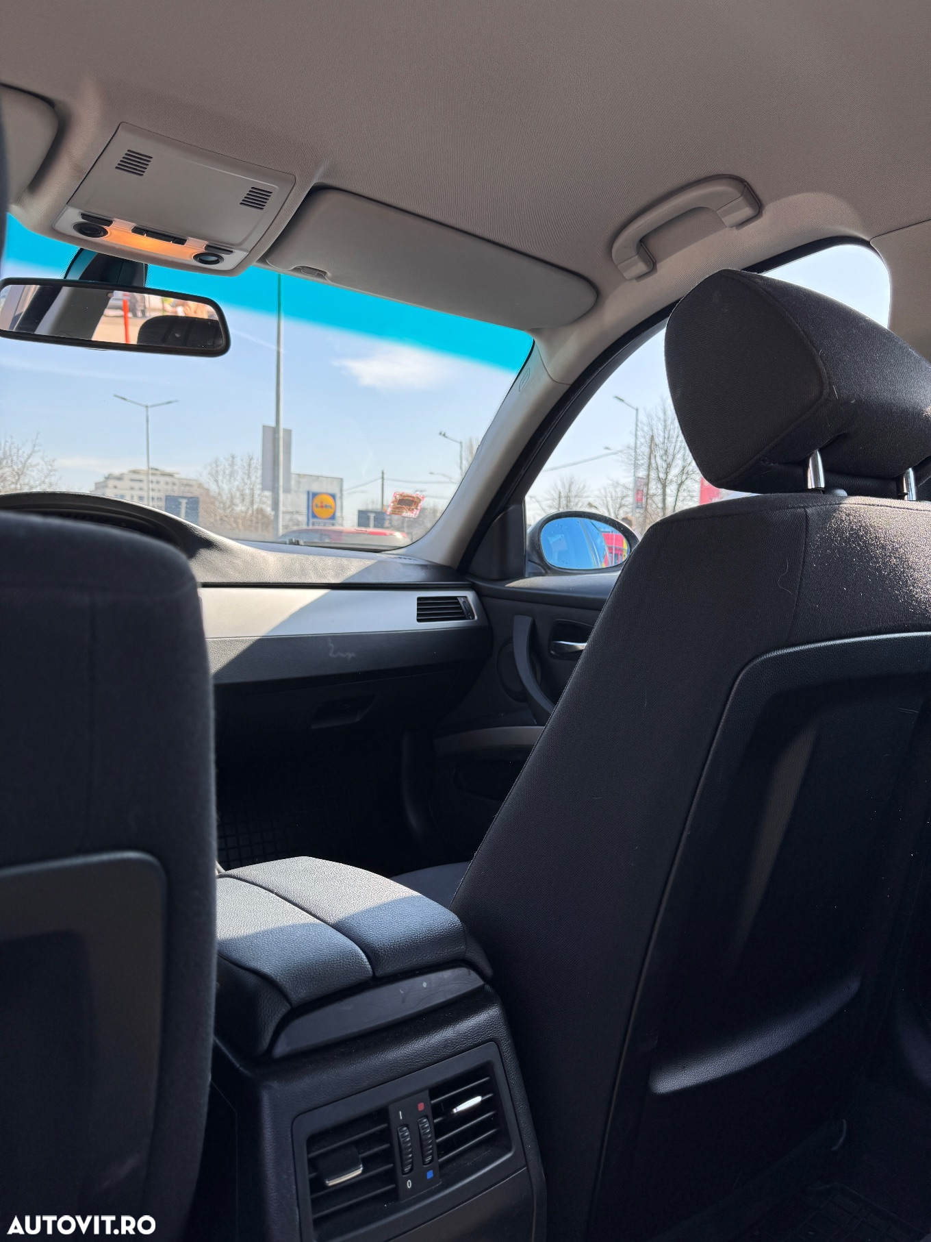 BMW Seria 3 320d - 12