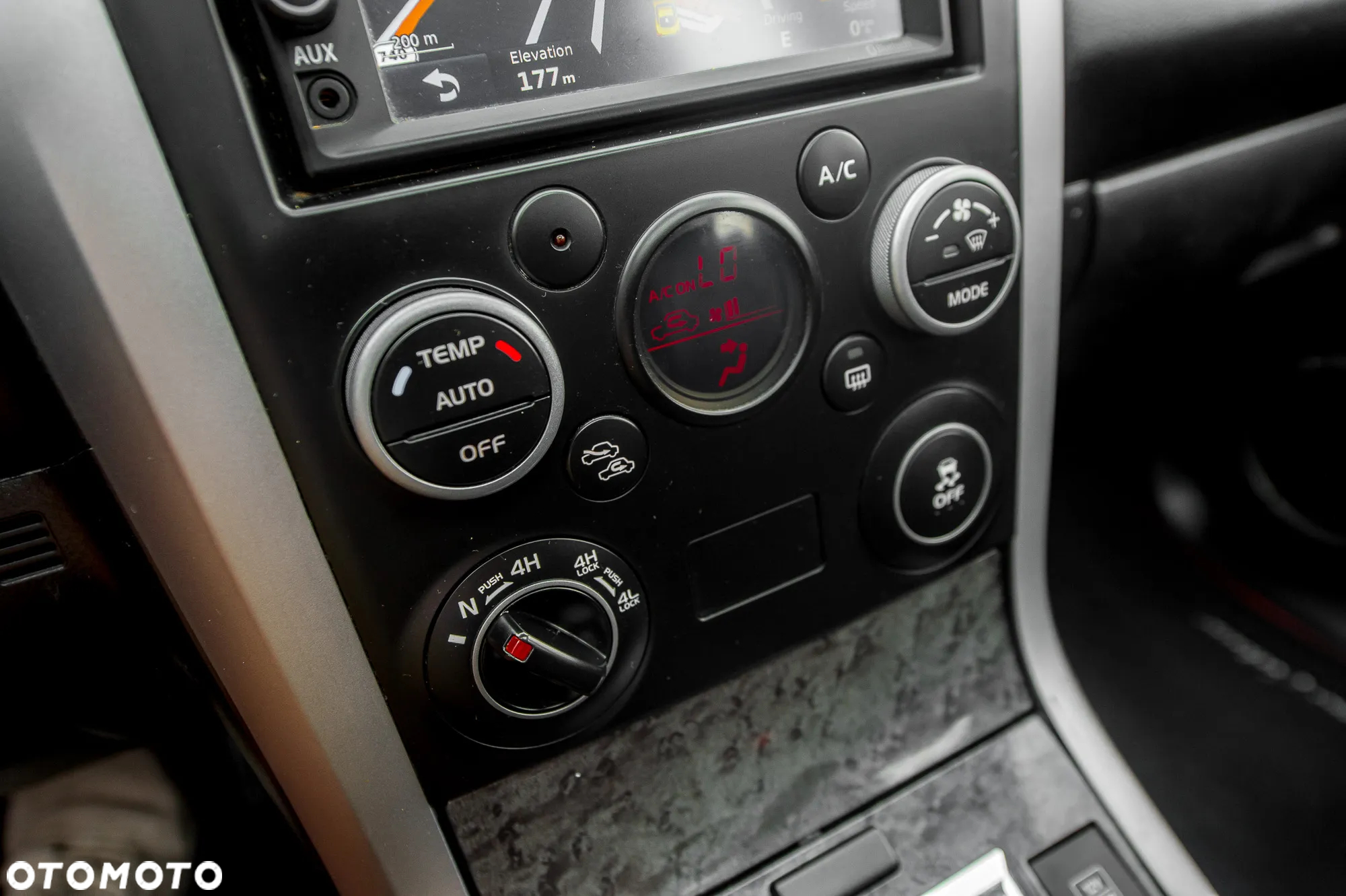 Suzuki Grand Vitara - 25