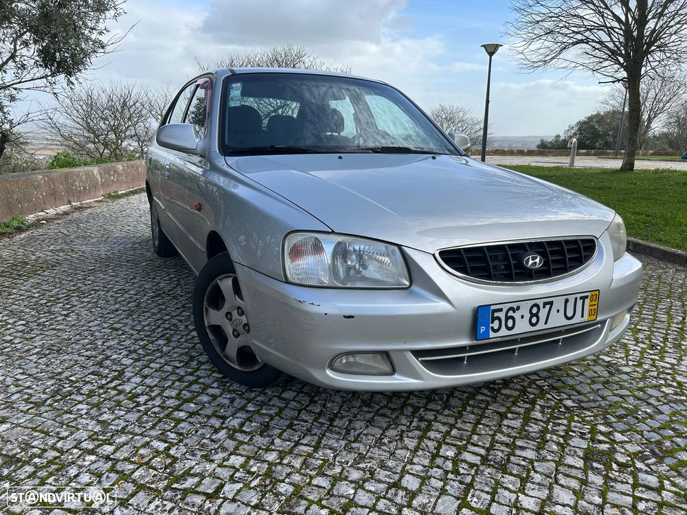 Hyundai Accent 1.3i GLS - 1
