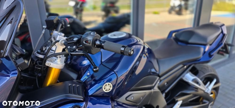 Yamaha FZ - 30