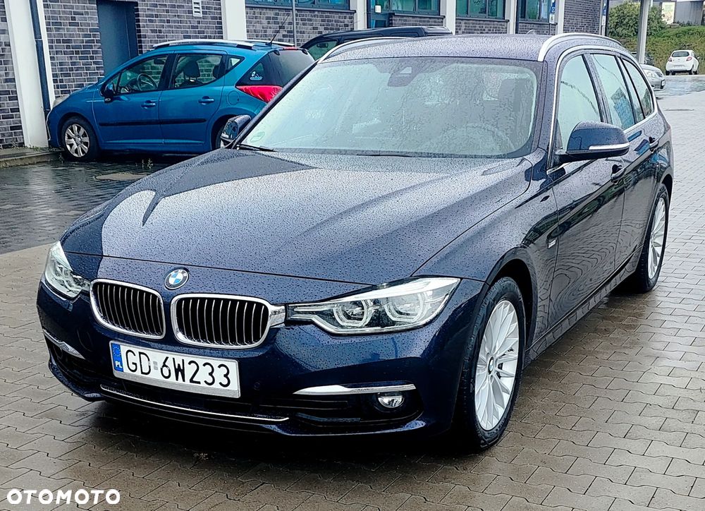 BMW Seria 3 320d Luxury Line Purity - 32