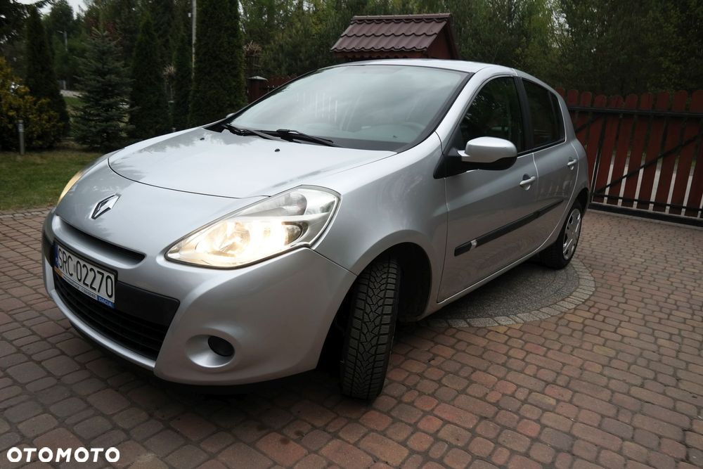 Renault Clio 1.2 16V Alize - 22