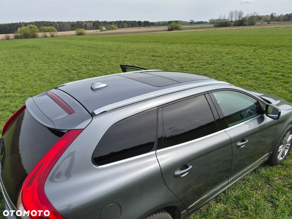 Volvo XC 60 T5 Geartronic Momentum - 17