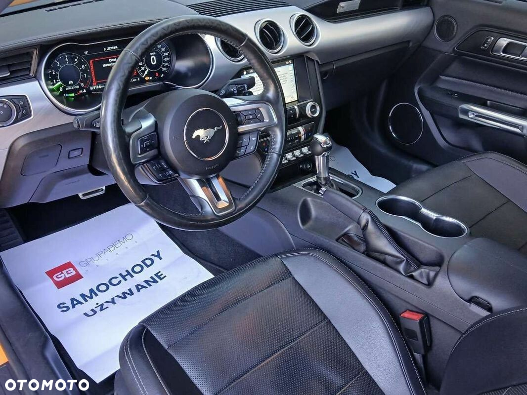 Ford Mustang 5.0 V8 GT - 16